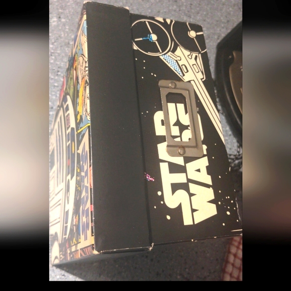 Star Wars R2-D2 Collectible Box - Picture 4 of 11